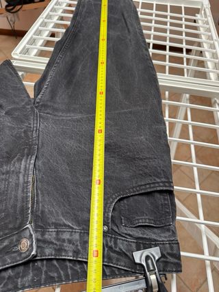 Jeans ZARA donna nero slavato fit dritto vita medi