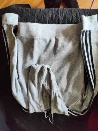 Sudadera Adidas Essentials Mujer Gris