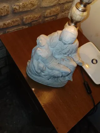 Virgen con Cristo en brazos