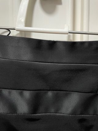 Falda Mango Suit Negra. Talla 34.