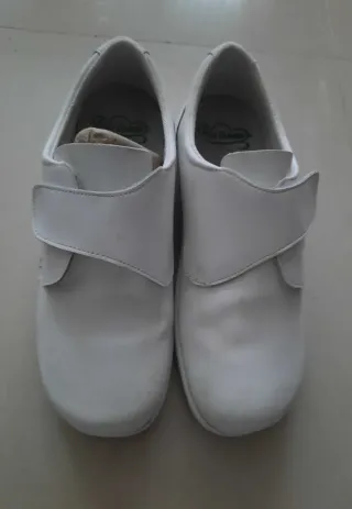 Zuecos blancos Feliz Caminar Talla 38 Modelo GAMMA