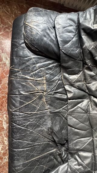 Juego 2 sofás de cuero negro