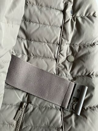 Plumifero Purificación García  Mujer