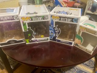 Cajas Funko Pop Villanos y Anime,