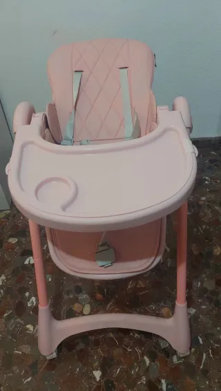 Trona bebé rosa con bandeja extraible