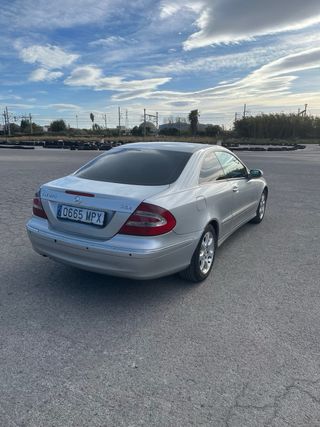 Mercedes-Benz  CLK 2003