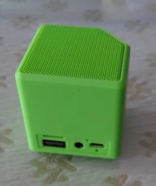 Altavoz Bluetooth BETISWEB Verde
