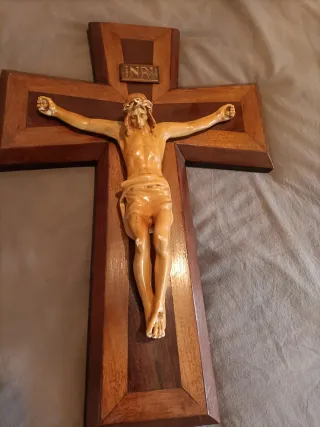 Cruz de Jesús  Antiguo Arte religioso