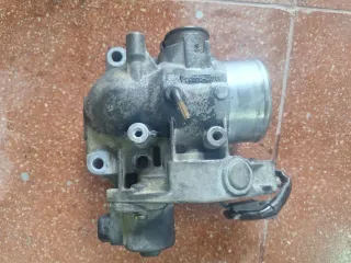 Mariposa de admisión Toyota