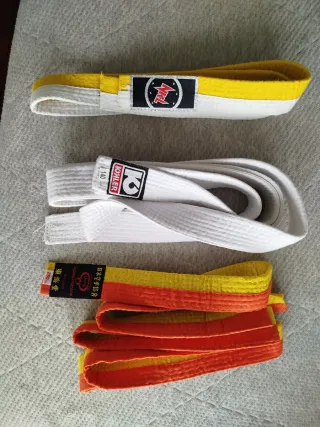 Kimono Taekwondo Kohler 140cm + 3 cinturones