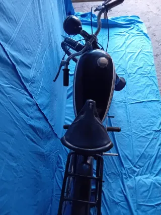 Moto Alcyonete 1942 funcionando.