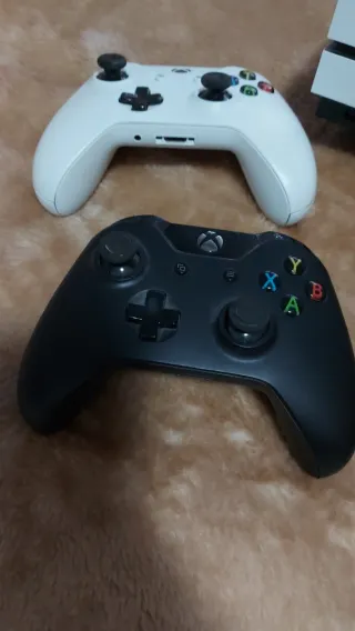 Xbox One S Blanca + Forza Horizon 5