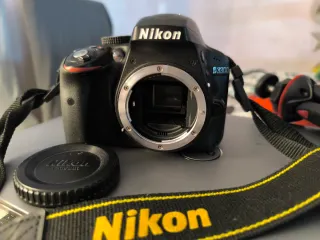 Cámara Nikon D3300+objetivos. 7818 disparos