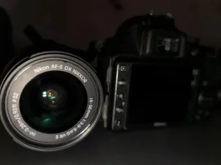 Cámara Nikon D3300+objetivos. 7818 disparos