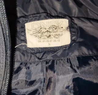 Chaqueta acolchada azul