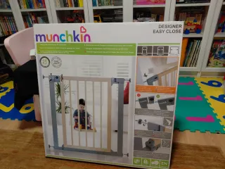 Barrera seguridad MUNCHKIN Easy Close
