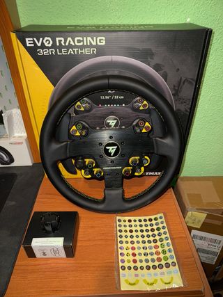 Simulador Thrustmaster TS XW Sparco EVO Racing 32R