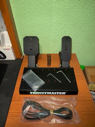 Simulador Thrustmaster TS XW Sparco EVO Racing 32R