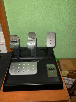 Simulador Thrustmaster TS XW Sparco EVO Racing 32R