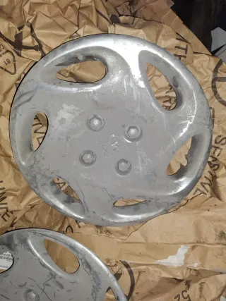 3 Tapacubos Peugeot 14