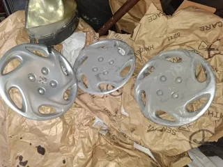 3 Tapacubos Peugeot 14