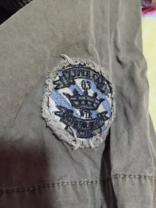 Chaqueta XDYE verde militar con capucha