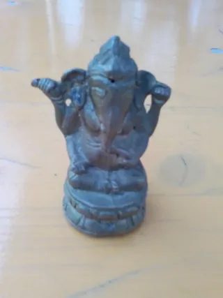 Figura de bronce de Ganesha.