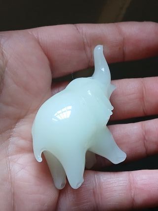 Statuina Elefantino Giadeite