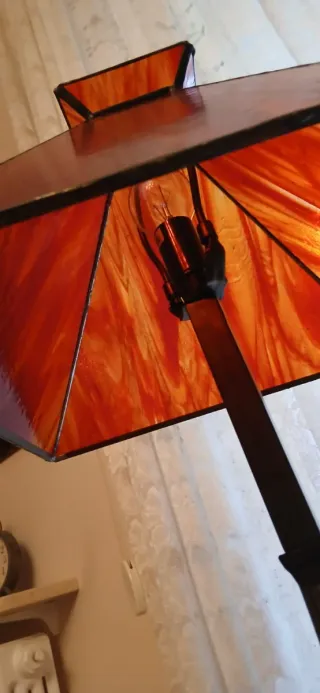 Lampada stile Tiffany vetro e metallo