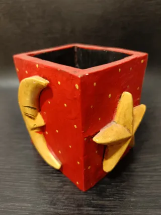 Cubo escritorio madera.