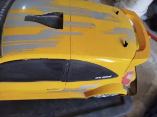 Coche maqueta  Renault Sport Amarillo muy grande