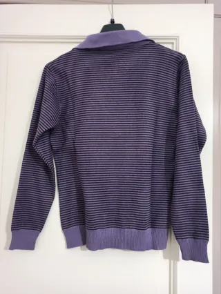 Maglia a righe viola e nere