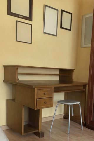 Scrivania in legno massello