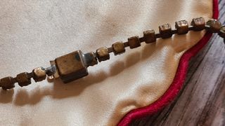 Collana vintage con cristalli e pendente a goccia