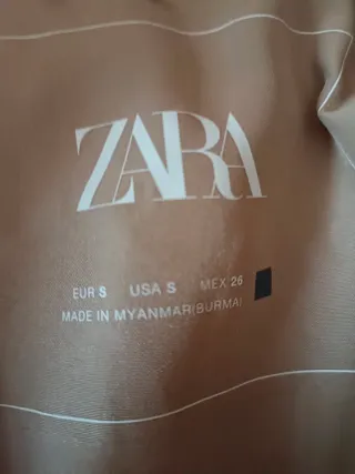 Abrigo plumífero Zara beige talla S