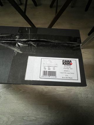 Zapatos Cara x Karl Lagerfeld Negros