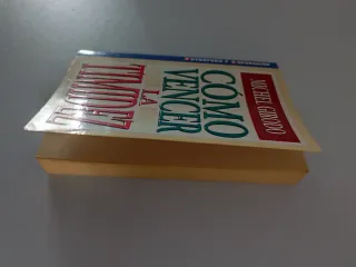 Como Vencer la Timidez (Spanish and English Edi...