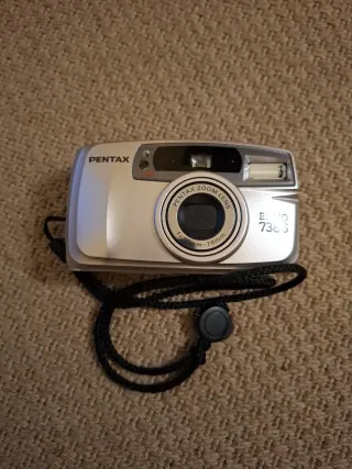 Cámara Pentax Espio 738S Plata