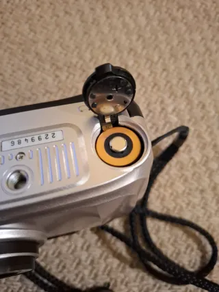 Cámara Pentax Espio 738S Plata