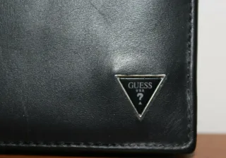 Vendo Portafoglio Guess Uomo mai usato
