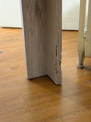 Mesa de comedor moderna de madrea