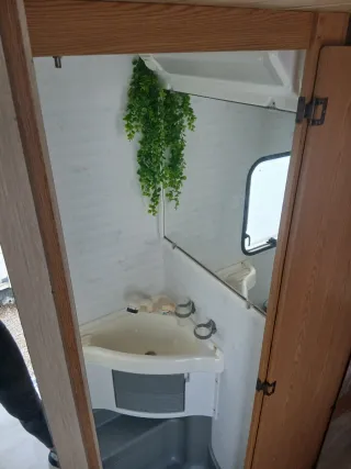 Caravana Bürstner menos de 750kg con documentación