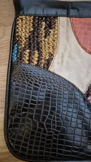 Bolso bandolera piel auténtica hecho a mano