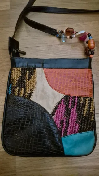 Bolso bandolera piel auténtica hecho a mano