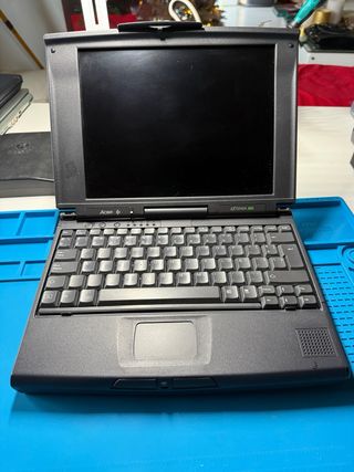 Portátil antiguo Acer Extensa 355 MMX