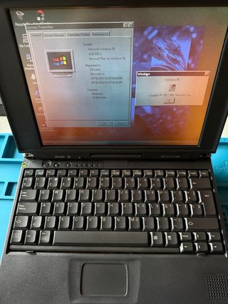 Portátil antiguo Acer Extensa 355 MMX