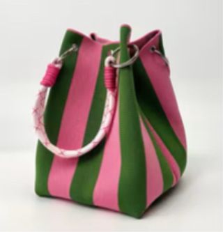 Bolso de mano en tela estilo vintage rosa y verde