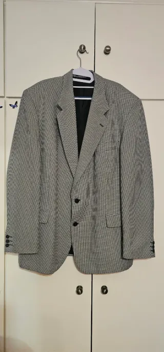 Americana cuadros blanco y negro.