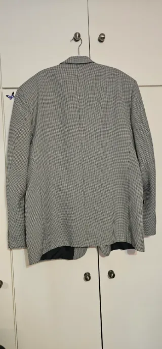 Americana cuadros blanco y negro.