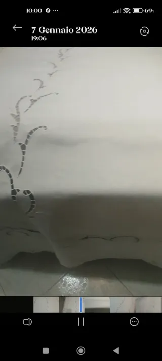 Tenda lino ricamata a mano